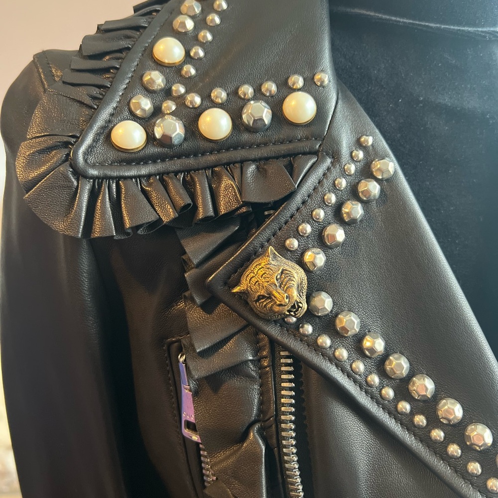 NWT✨ Gucci 2017 Lamb Leather Biker Jacket – Studded & Pearl Detail (IT40 / US 4) - Picture 8 of 13